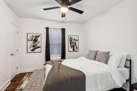 Luxury NOLA 6 Bedroom Oasis Apartment in New Orleans