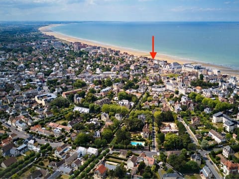 Bird's eye view, Beach, City view, Location