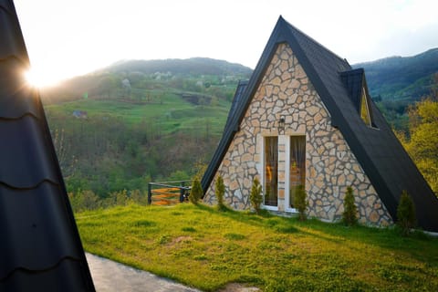 Property building, Spring, Day, Natural landscape, Mountain view