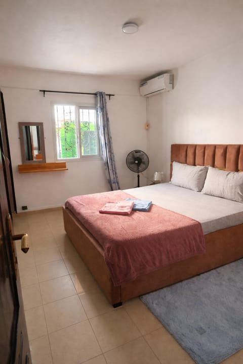 Bed, Bedroom, air conditioner