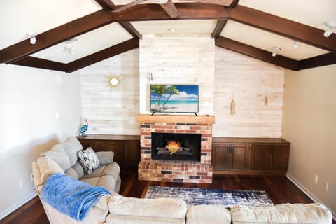 Waterfront Gem House in Ninth Ward