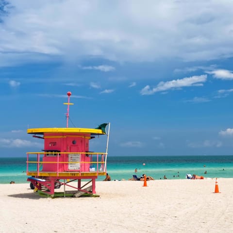 Nearby landmark, Neighbourhood, Beach