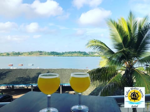 Natural landscape, Food and drinks, Beach, Sea view, Drinks