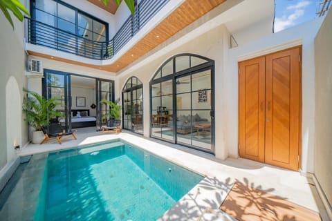 Patio, Day, Pool view, Swimming pool, sunbed
