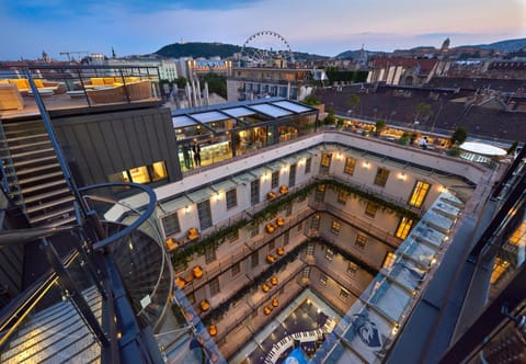 Property building, View (from property/room), Balcony/Terrace, Balcony/Terrace, Entertainment