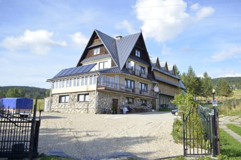 Property building, Facade/entrance, Winter