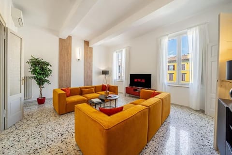 Lussuoso appartamento con vista Ghirlandina Apartment in Modena