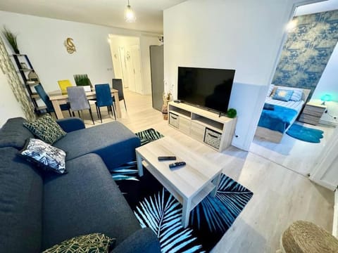 Confortable T4 Équipé à Roubaix - 200m Métro Apartment in Flanders