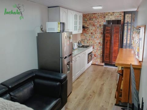 Kitchen or kitchenette, Living room, oven