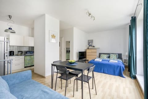 Bed, Kitchen or kitchenette, Photo of the whole room, Dining area, Bedroom, oven, pet friendly, stove