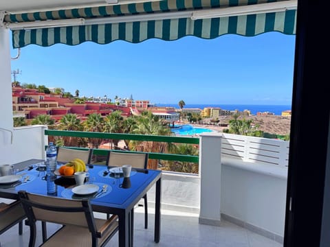 Day, Natural landscape, Balcony/Terrace, Sea view