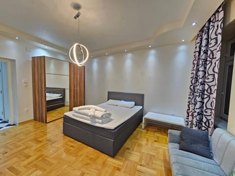 Bed, Seating area, Bedroom, wardrobe