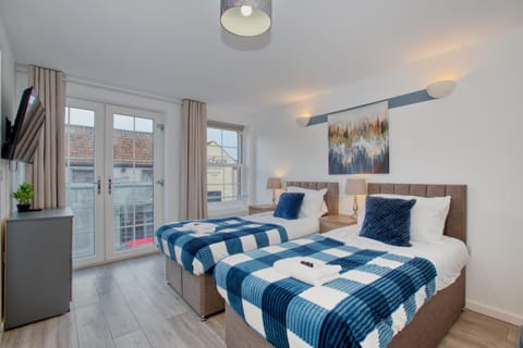 Modern Twin Studio - Town Centre - Long Stays Welcome! Apartment in Bridgwater