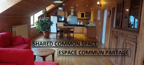 Communal lounge/ TV room, Communal kitchen