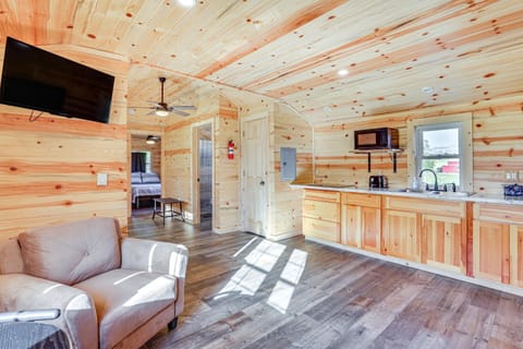 Riverfront Cabin Near Yellowstone Lake State Park Cabin in Wisconsin