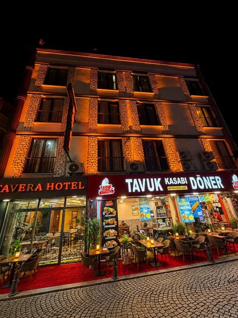 Property building, Night, On-site shops, Lobby or reception, City view, Street view, Shopping Area, Location