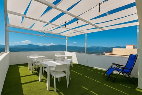 Patio, Day, Natural landscape, View (from property/room), Balcony/Terrace, Dining area, Mountain view