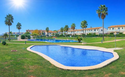 Shower, Swimming pool