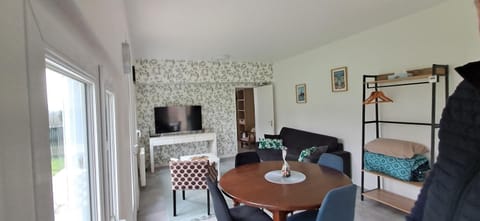 Communal lounge/ TV room, Seating area