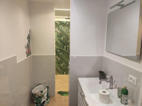 Sweet Rome Holiday Flaminio-The biggest shower Apartment in Rome