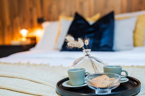 Casa Luce - bright, stylish and central Apartment in Modena