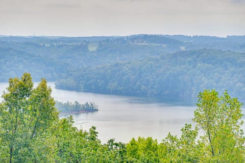 Nolin Lake Home with Decks and Fire Pit in Clarkson! House in Nolin Lake