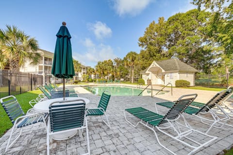 Myrtle Beach Condo with Pool Access 5 Mi to Ocean Apartment in Carolina Forest