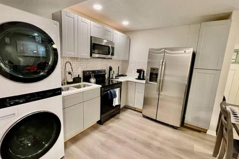 oven, stove, washing machine, dryer