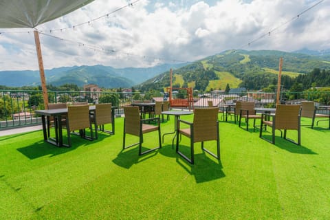 Day, Natural landscape, Balcony/Terrace, Mountain view