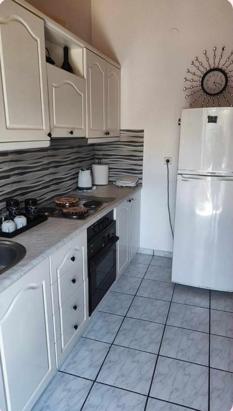 Kitchen or kitchenette, oven, stove