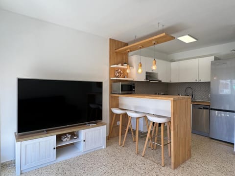 Communal lounge/ TV room, TV and multimedia, Kitchen or kitchenette, Evening entertainment, dishwasher, oven, pet friendly, stove