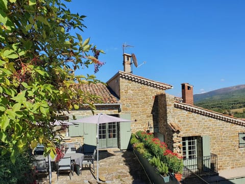 Balcony/Terrace, Mountain view