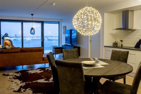 TV and multimedia, Living room, Dining area, Sea view