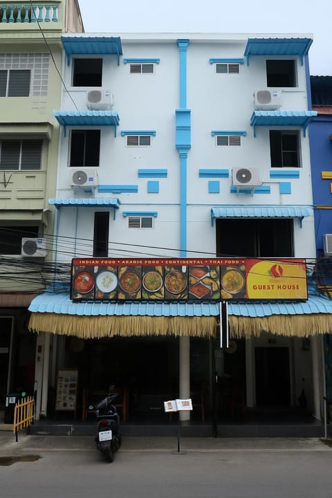 Property building, Day