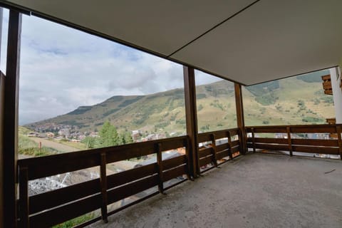 Modern apartment in the Alps Apartment in Les Deux Alpes