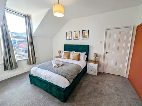 Charming 3-Bedroom Home in Sunderland House in Sunderland