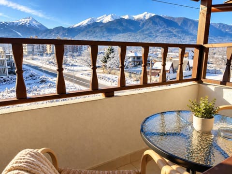 Day, Natural landscape, Winter, Balcony/Terrace, Dining area, Mountain view