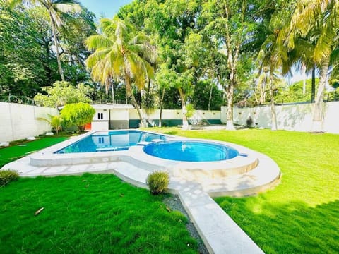 Day, Natural landscape, Pool view, Swimming pool