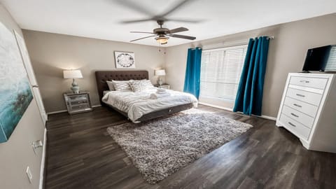 TV and multimedia, Bedroom, wardrobe