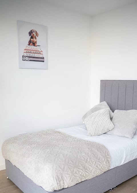 Luxury Living In The Heart Of MK Apartment in Milton Keynes