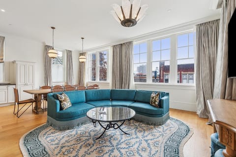 Hotel Perle Apartment hotel in Warehouse District