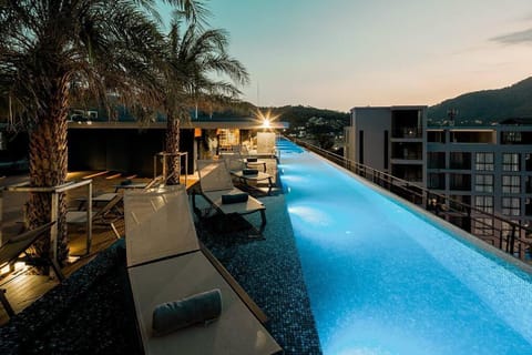 Property building, Swimming pool