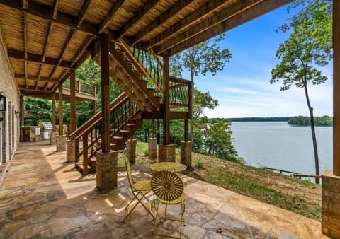 Sunset Shores House in Tennessee