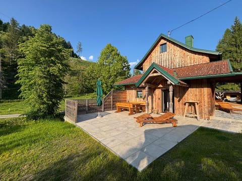 Property building, Day, Garden, Balcony/Terrace, Garden view