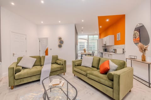Kitchen or kitchenette, Living room, Seating area