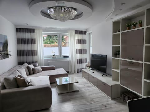 Moderne Wohnug mit Terrasse Apartment in Hamburg