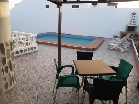 Balcony/Terrace, Balcony/Terrace, Pool view, Swimming pool, Swimming pool