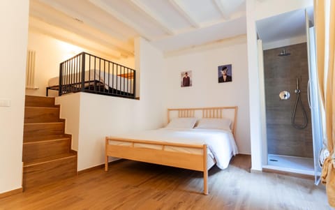 Shower, Bed, Photo of the whole room, Bedroom