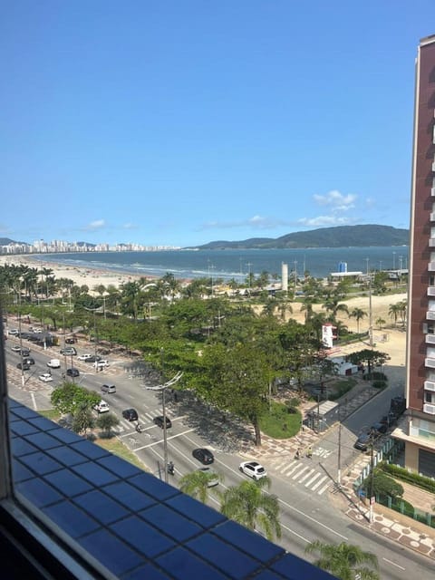 Sea view, Street view