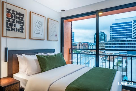 View (from property/room), Balcony/Terrace, Bedroom